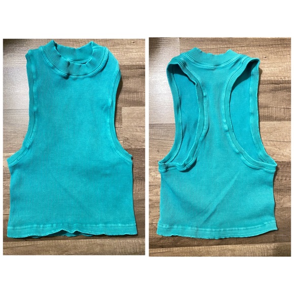 Free People Movement Happiness Runs High Neck Crop - Picture 2 of 3